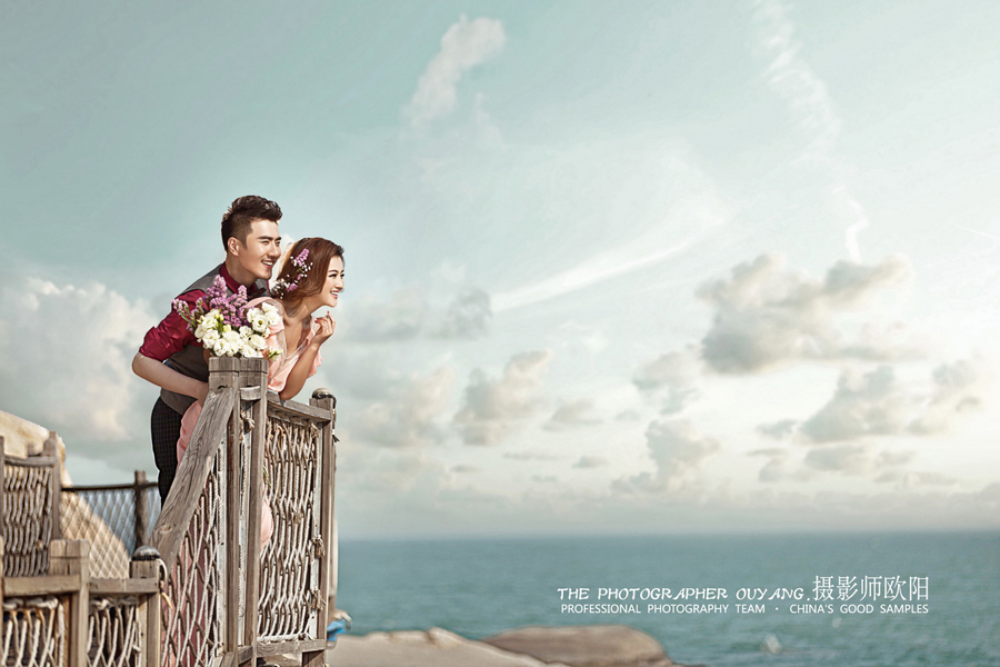 点击大图看下一张：街道 海边 婚纱摄影