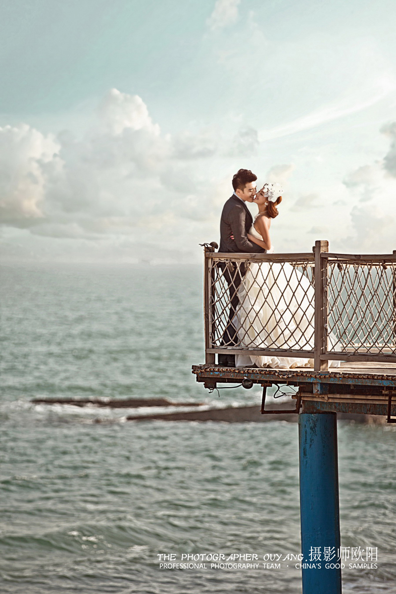 点击大图看下一张：海之吻 婚纱摄影
