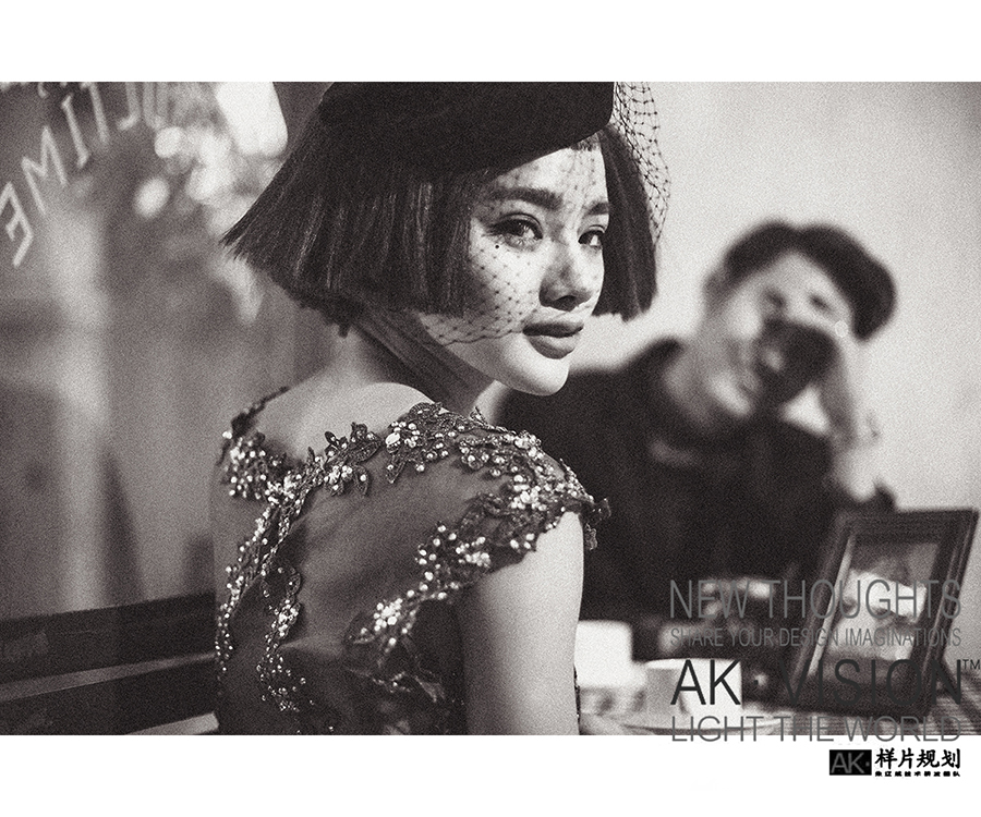 点击大图看下一张：浓浓情意 婚纱摄影