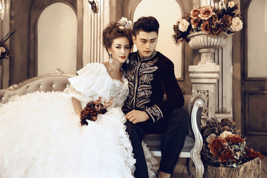 点击大图看下一张:宫殿 婚纱摄影