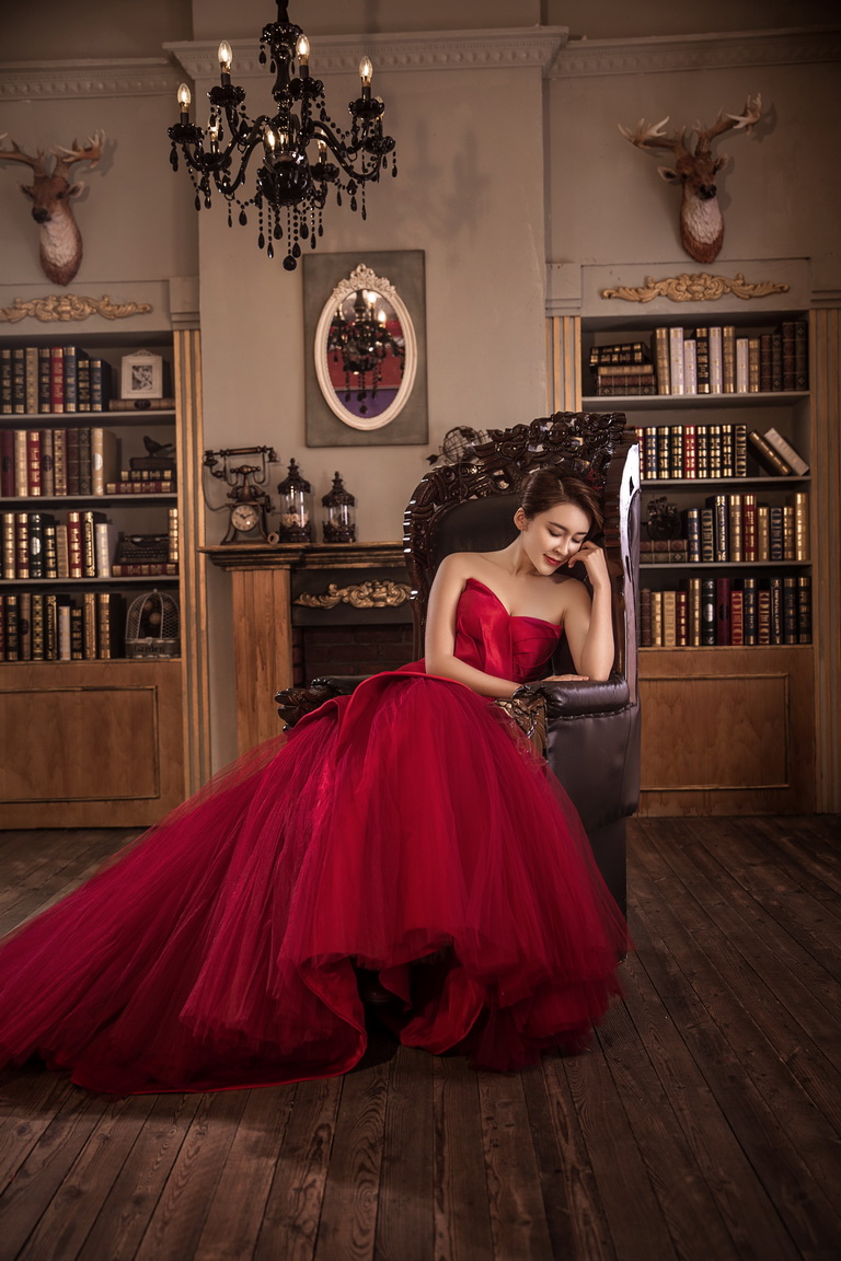 点击大图看下一张:书香 婚纱摄影