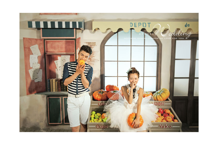 点击大图看下一张:爱情水果小店 婚纱摄影