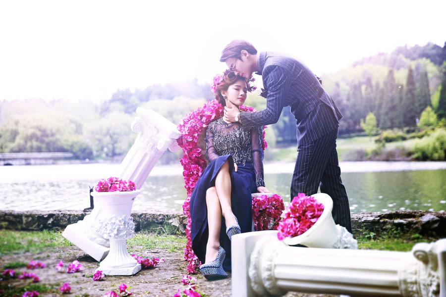 点击大图看下一张:花语 婚纱摄影