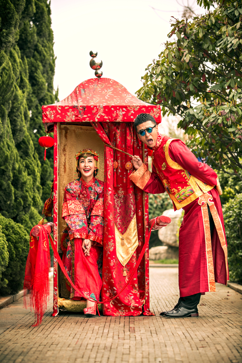 点击大图看下一张：花轿 婚纱摄影