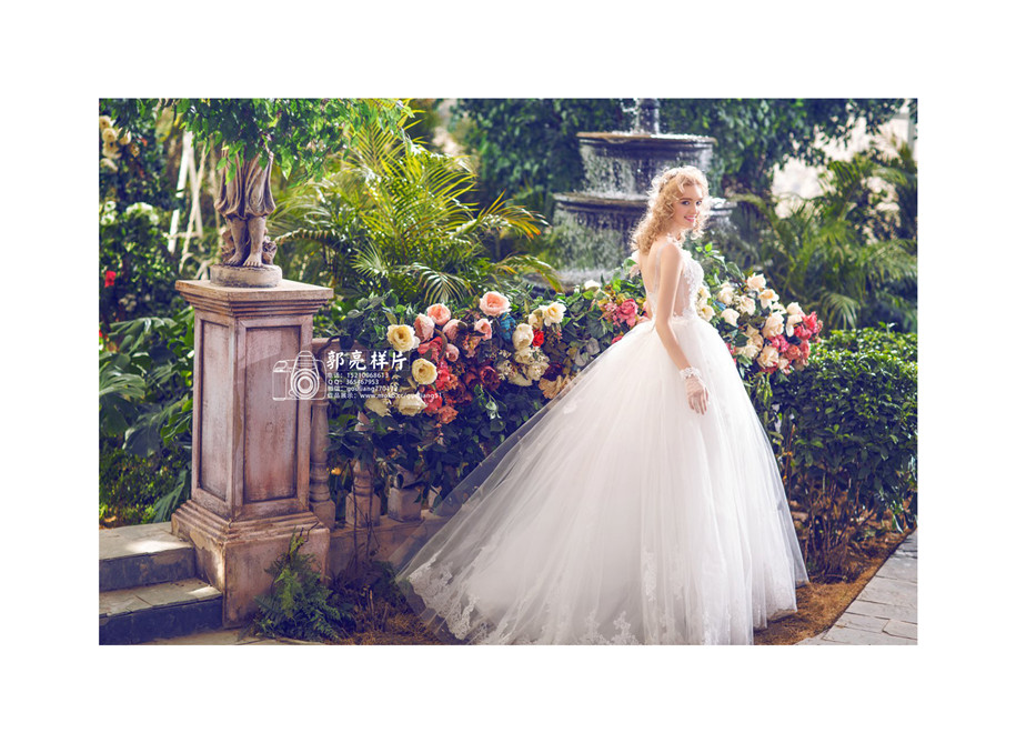 点击大图看下一张:花季 婚纱摄影