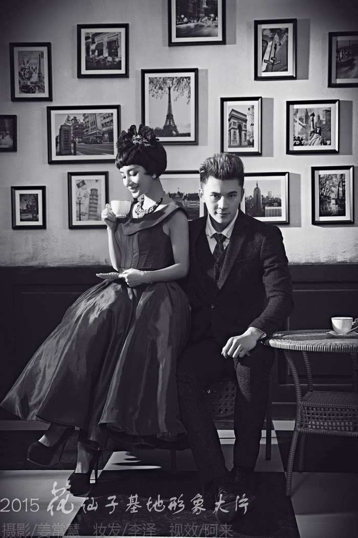 点击大图看下一张：典雅爱情 婚纱摄影