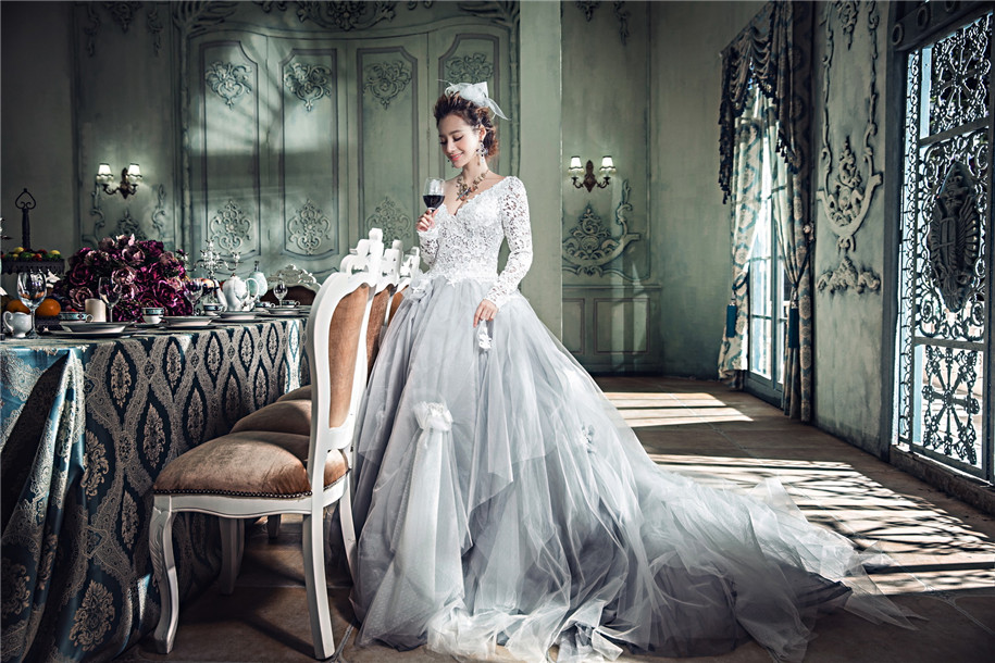 点击大图看下一张：城堡爱情 婚纱摄影