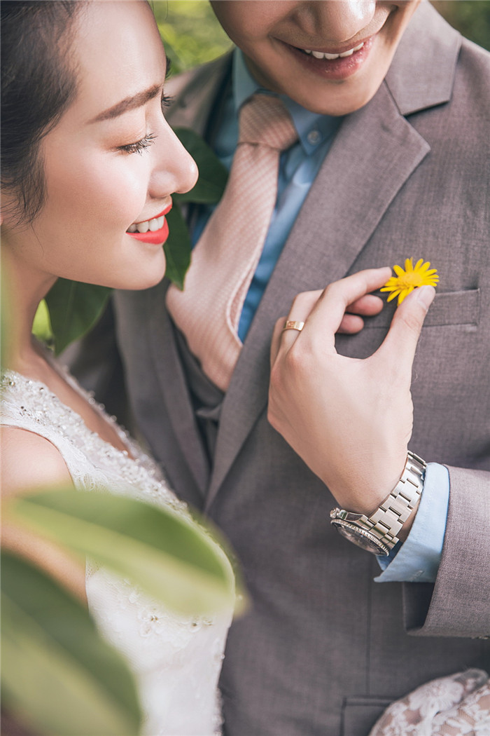 点击大图看下一张：幸福一刻 婚纱摄影