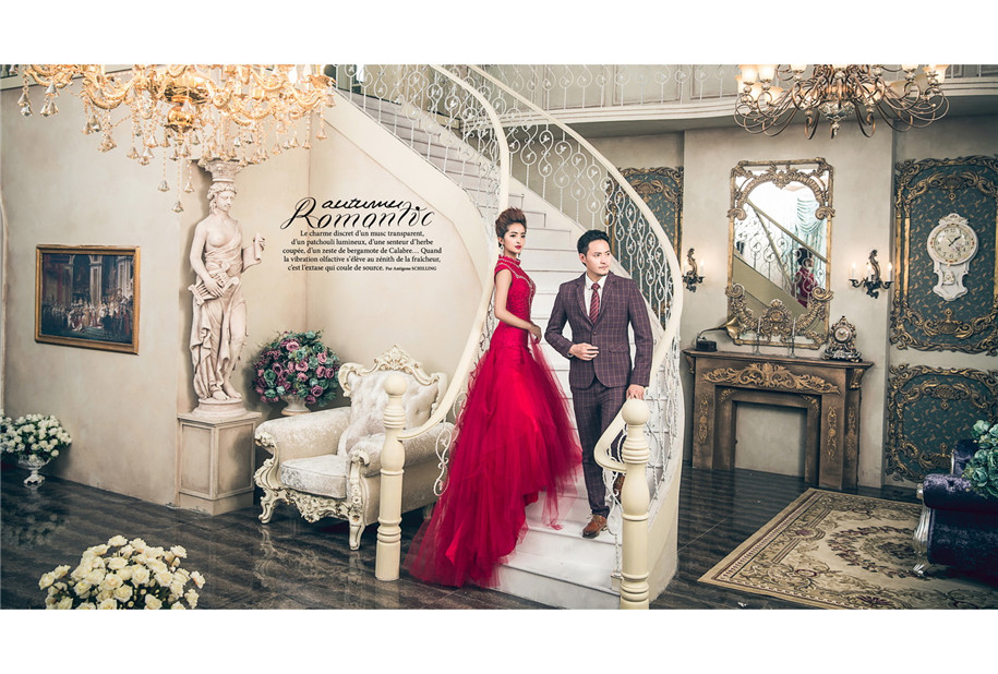 点击大图看下一张：典雅爱情 婚纱摄影