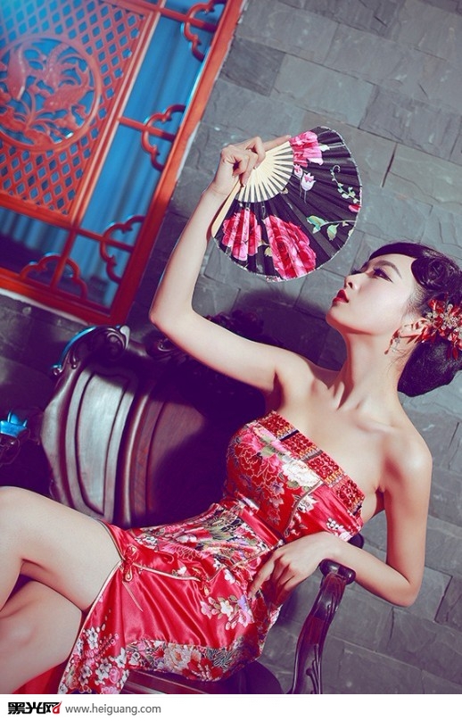 点击大图看下一张：cheongsam 写真摄影