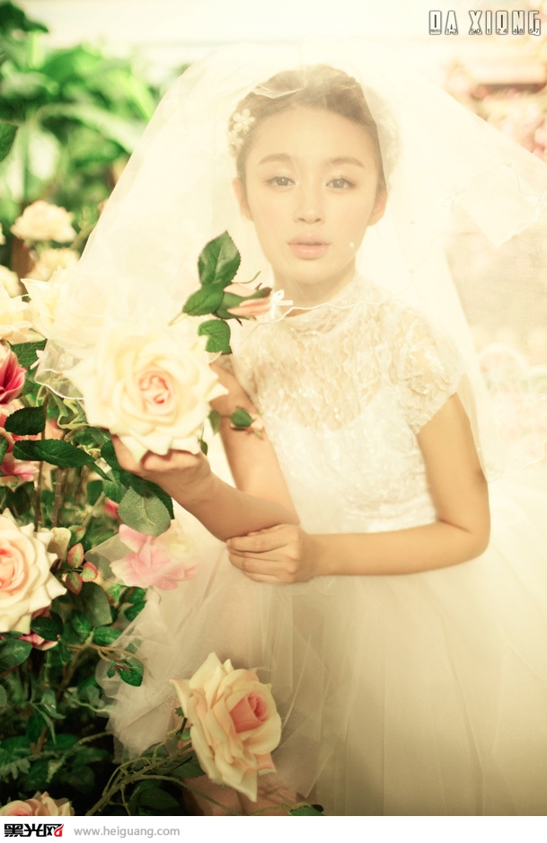 点击大图看下一张:美丽的程梓 写真摄影