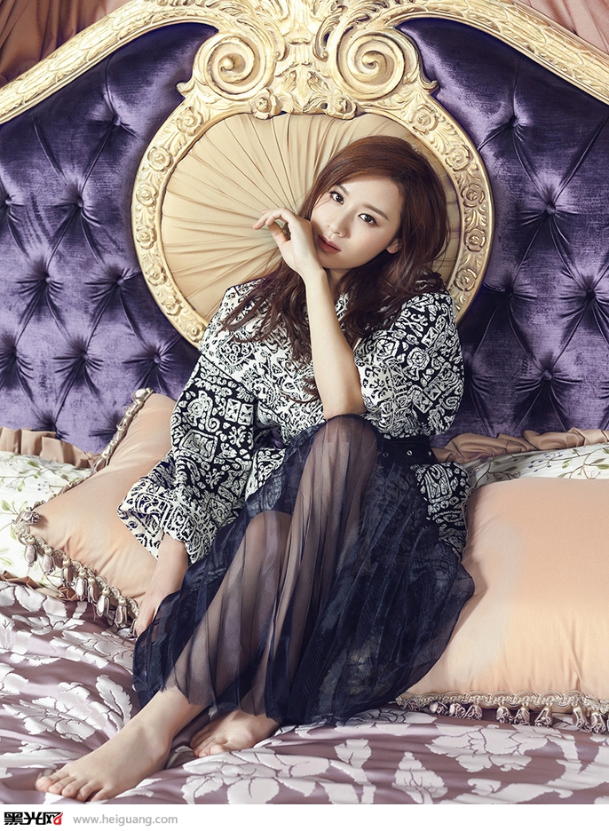 点击大图看下一张： 叶一茜 写真摄影