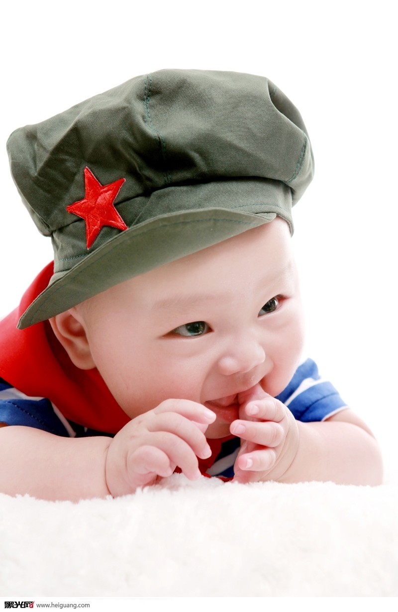 点击大图看下一张：小小红卫兵 儿童摄影