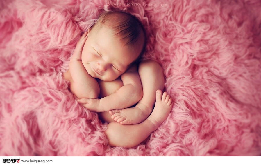 点击大图看下一张：睡梦中的婴儿 儿童摄影