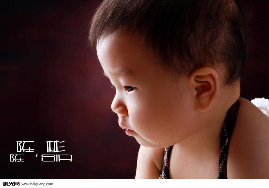 点击大图看下一张:小小的我 儿童摄影