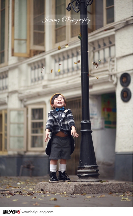 点击大图看下一张：The streets of London 儿童摄影