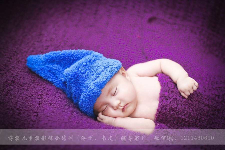 点击大图看下一张：睡梦中的宝宝 儿童摄影