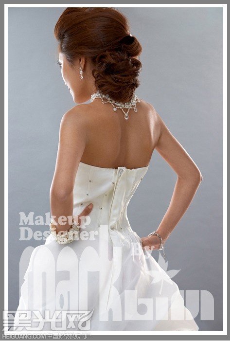 点击大图看下一张：2011 新娘造型 化妆造型