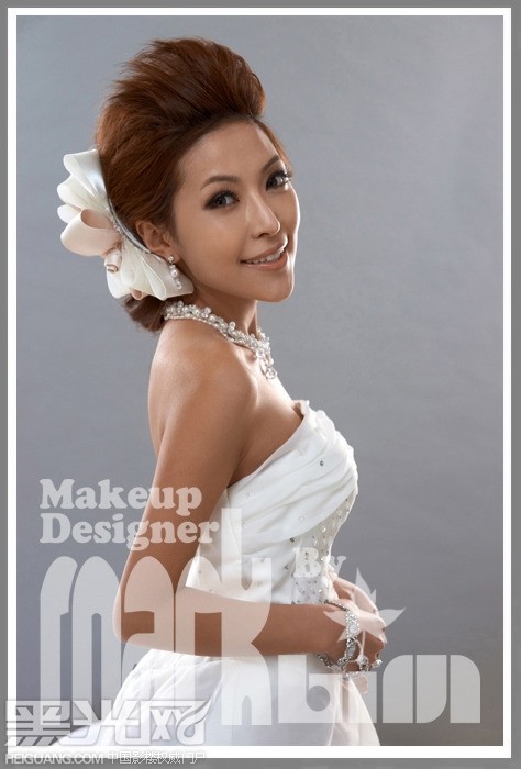 点击大图看下一张：2011 新娘造型 化妆造型