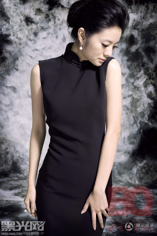 点击大图看下一张:安以轩 优雅气质惹人爱 化妆造型