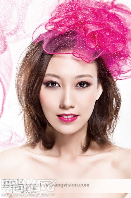 点击大图看下一张:与青春有关的日子 化妆造型