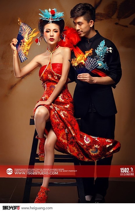 点击大图看下一张:金鳳還巢 化妆造型