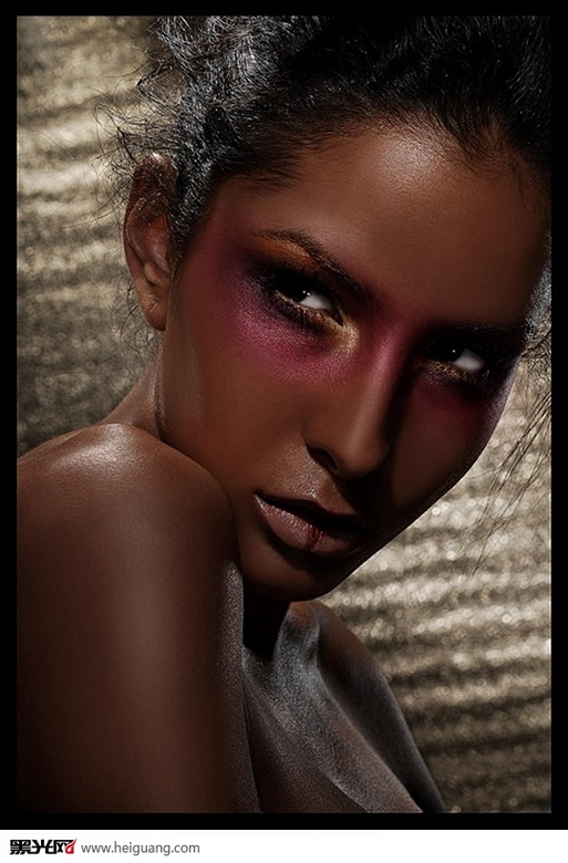 点击大图看下一张：美丽彩妆 化妆造型