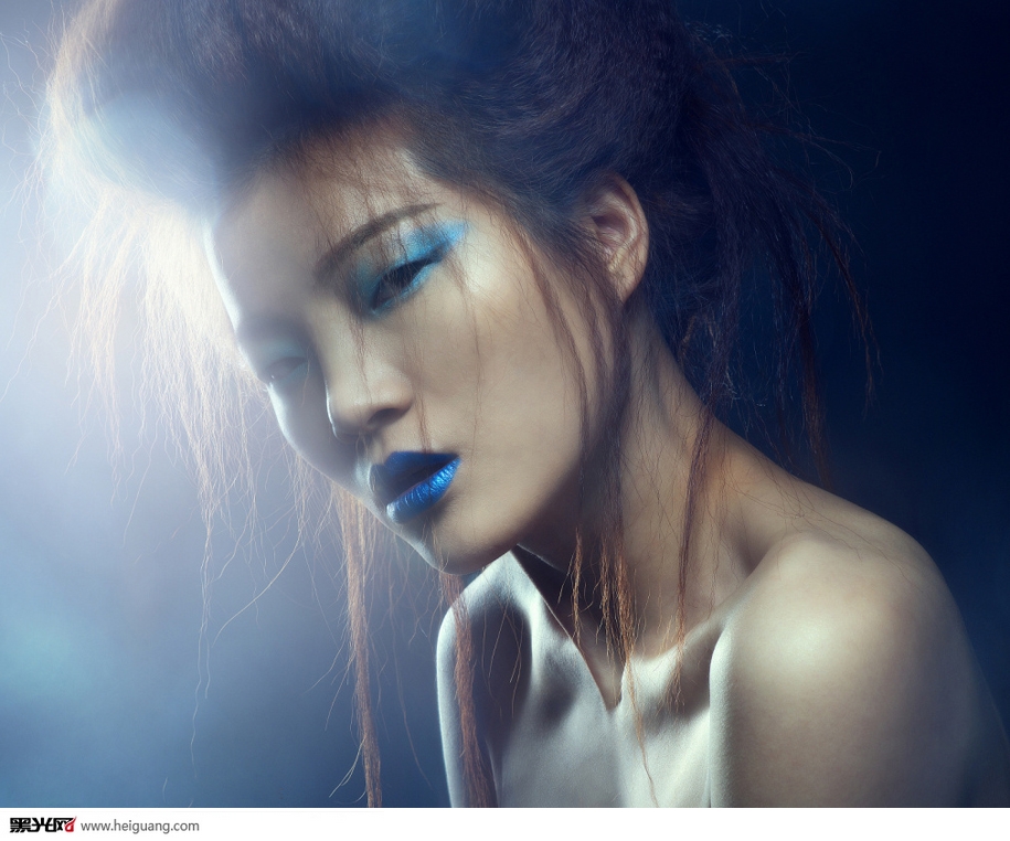 点击大图看下一张:妆容 化妆造型