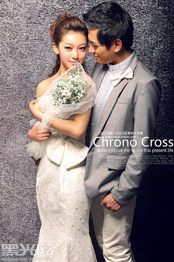 点击大图看下一张:含情脉脉“韩情脉脉” 数码后期