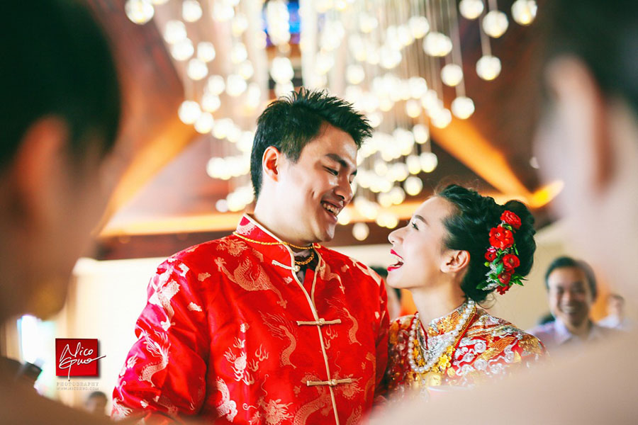 点击大图看下一张：中式婚礼 婚礼跟拍