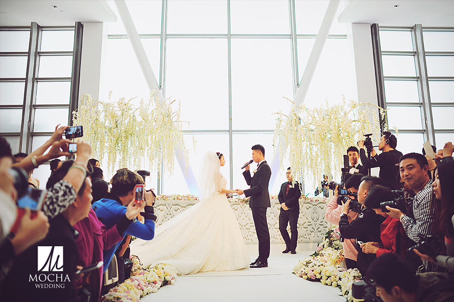 点击大图看下一张：王雷 李小萌 经典婚礼 婚礼跟拍