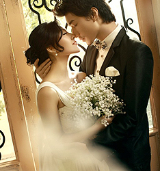 完美嫁衣
	
		作者：曹杰