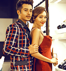 藏爱风华
	
		作者：冯世华