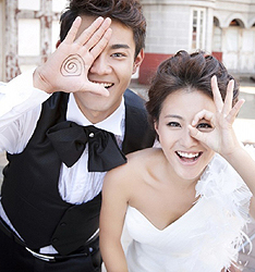 爱愈多
	
		作者：无锡only you摄影