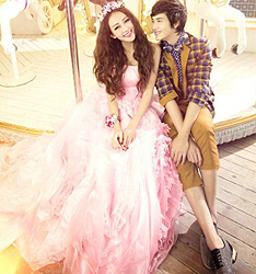 旋转木马
	
		作者：米兰时尚婚纱摄影