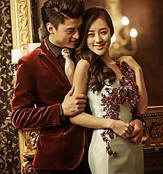 金色光年
	
		作者：金夫人婚纱摄影