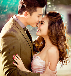 爱上雨季
	
		作者：信阳珍妮花