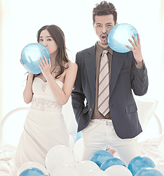 沐浴阳光
	
		作者：苏雅