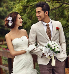 爱的阶梯
	
		作者：爱度婚纱摄影