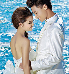 淡淡的蓝
	
		作者：小梁之家