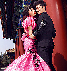 太庙-红伞为媒
	
		作者：纯粹视觉