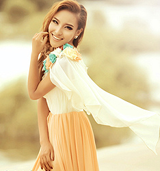 浓情蜜爱
	
		作者：易隆