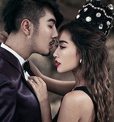 The moment
	
		作者：蔓莎视觉