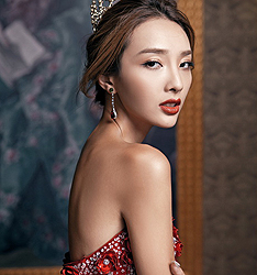 皇室
	
		作者：苏雅