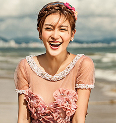 海边浪漫
	
		作者：陈明