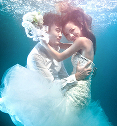 深海恋人
	
		作者：朱辽斌