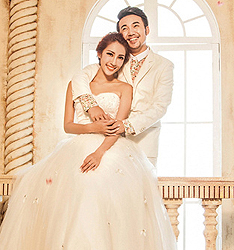 芬爱
	
		作者：朱辽斌