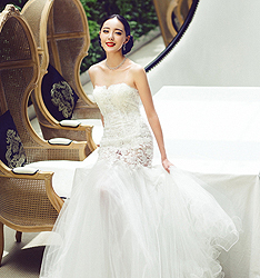 新季嫁衣
	
		作者：胡宇