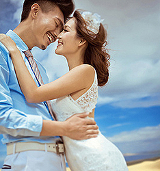 海边浪漫
	
		作者：陈震