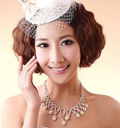 2011最新新娘造型（2）
	
		作者：许琳琳